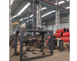 立式挤压水泥制管机