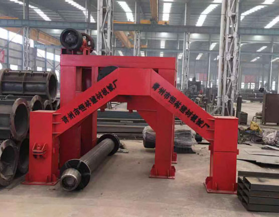 悬辊式水泥制管机械主机