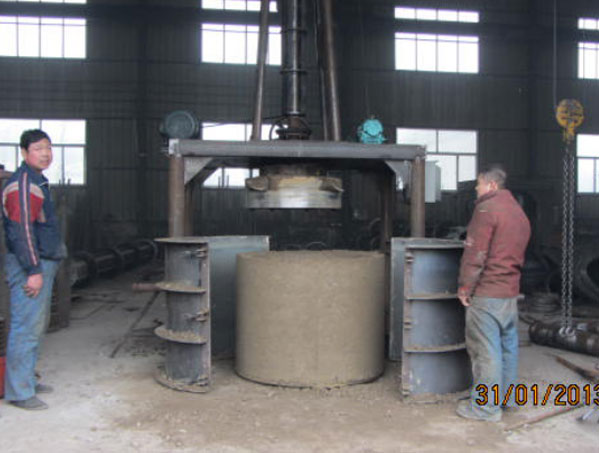 立式水泥制管机